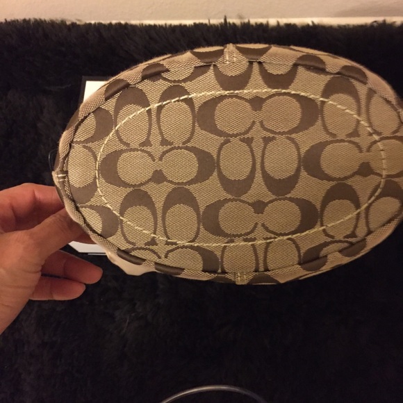 COACH - Picture 5 of 6